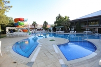 Swimming Pool Samsun Airport Resort Hotel