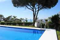 Swimming Pool Verdemar Apartments Casasol