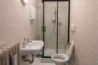 Toilet Kamar Camere San Flaviano