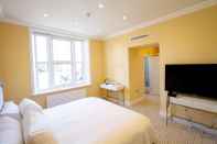 Kamar Tidur The Hadley Hotel