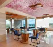 Restoran 5 Airport Residency Bangalore