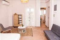 Ruang Umum Cozy Studio Athens Downtown - Sleeps 3