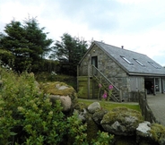 Exterior 3 Dartmoor Barn on North Hessary Tor