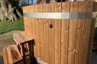 Exterior Abbey View Cottage - Scandi Spa Hot Tub