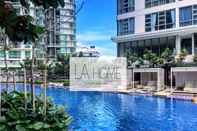 Kolam Renang The Robertson Kuala Lumpur Lahome Suite