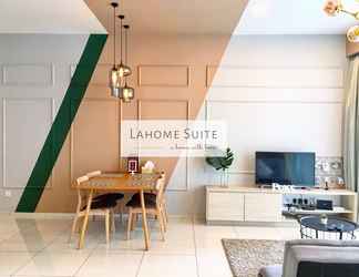 Lobi 2 The Robertson KL By Lahome Suite