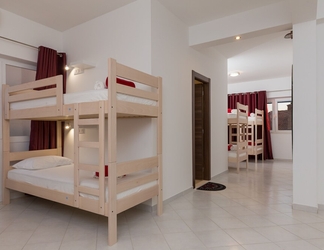 Kamar Tidur 2 Hostel Free Bird - Adults Only