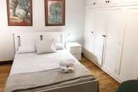 Bedroom Funcional apartamento centro bilbao by urban hosts