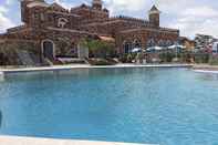 Swimming Pool Palatino Guesthouse