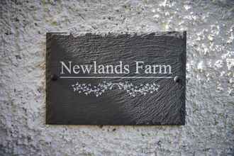 Exterior 4 Newlands Farm Stables