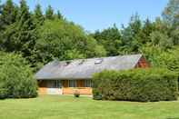 Exterior A Wooden Chalet Located in a Quiet and Green Environment, for 5 People