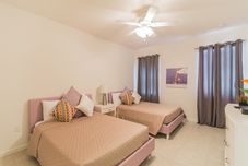 Bedroom Lovely 6 Bedroom Home in the Solterra Community - 518