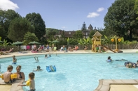 Swimming Pool Huttopia Beaulieu sur Dordogne