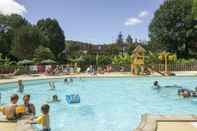 Kolam Renang Huttopia Beaulieu sur Dordogne