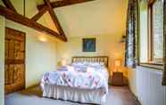 Kamar Tidur 6 Little Barn