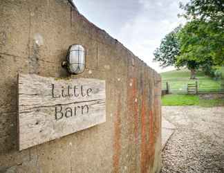 Exterior 2 Little Barn