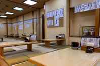 Sảnh chờ Funabashi Grand Sauna and Capsule Hotel - Caters to Men
