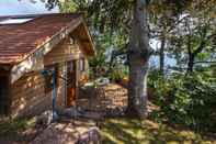 Exterior Porthole Log Cabin