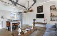 Khu vực công cộng 6 Stylish 2 bed Battersea Home Located Just Across From the Famous Battersea Park
