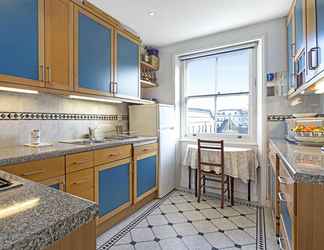 Kamar Tidur 2 Typically English 2 Bedroom Apartment in Residential Area Near South Kensington