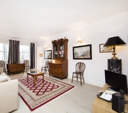 Bedroom 2 Comfortable one Bedroom Apartment in Notting Hill, Lambton Place Near Portobello