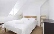 Bedroom 7 Traditional Chelsea Maisonette With 2 Bedrooms and Wonderful Views of the River