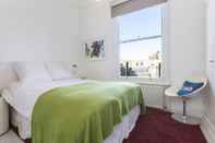 Kamar Tidur Well Presented one Bedroom Apartment Located in the Fabulous Notting Hill