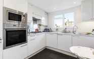 Kamar Tidur 7 Well Presented one Bedroom Apartment Located in the Fabulous Notting Hill