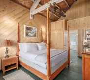 Phòng ngủ 2 Niulani Lanikai - Kauai Beach House 4 Bedroom Home by Redawning