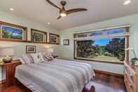 Bilik Tidur Pinetrees Beach 3 Bedroom Home by Redawning
