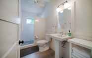 In-room Bathroom 4 Hale Hoku 5 Bedroom Home by Redawning