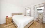 Bilik Tidur 3 Up-market one Bedroom Apartment Just Minutes From the River Thames. Broughton rd