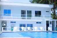 Swimming Pool Hotel Playarena