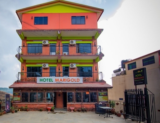 Exterior 2 Hotel Marigold