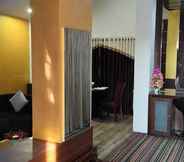 Bilik Tidur 6 Vinnca Krishna Park Hotel