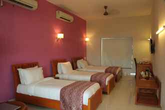 Bilik Tidur 4 Vinnca Krishna Park Hotel