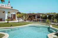 Swimming Pool The Lighthouse Hostel Sagres