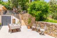 Common Space Mallorca Beautiful Villa With Pool in Puigpunyent