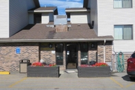 Exterior Serena Inn & Suites - Rapid City