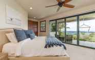 Bilik Tidur 4 Mauna Pua - A Four Bedroom Vacation Rental Home by Redawning