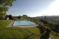 Swimming Pool Nest in Chianti