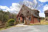 Exterior Something Extra 2 Bedroom Cabin by Redawning