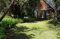 Common Space Glendower View Guest House
