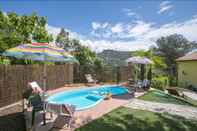 Swimming Pool Villa Monte Enrico - Pool And Whirlpool