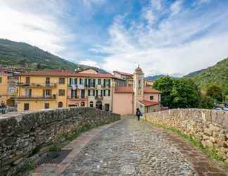 Exterior 2 Dolceacqua Primo