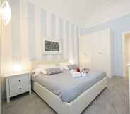 Bedroom 4 Casetta Budello 50 Mt From Sea