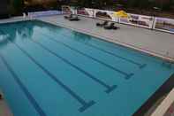 Swimming Pool Palm Green Club