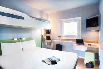 Kamar Tidur 4 ibis budget Clermont-Ferrand Le Brézet Aéroport