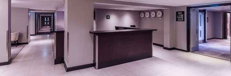 Lobi Radisson Hotel & Conference Centre London Heathrow