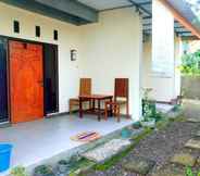 Common Space 2 Angin Mamiri Rinjani Cottages And Resto